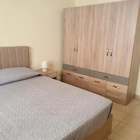 Magdalin Apartment *